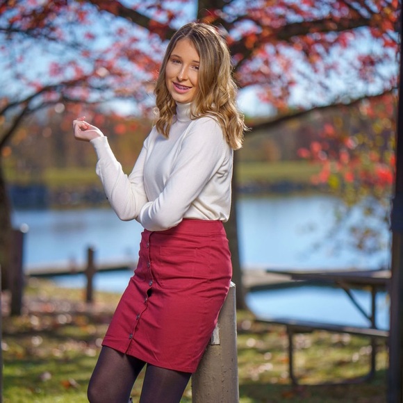 Meet your Posher, Tylar - Picture 1 of 1